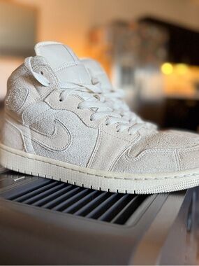 Jordan 1 MID SE Craft Pale Ivory